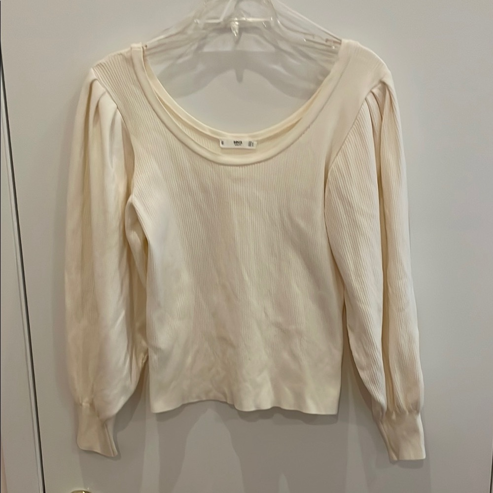 Mango cream colored ribbed top size medium